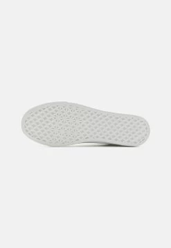 Pier One Zapatillas - White 12 Pier One Zapatillas - White -Pier One Ventas 0196b7c7b5e34b17809a432a897e1de9