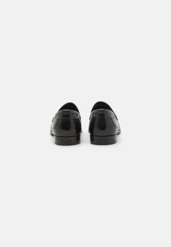 Pier One Leather - Mocasines - Black 10 Pier One Leather - Mocasines - Black -Pier One Ventas 0ecc0d3e59a842e8bb112669a195c275