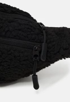 Pier One Unisex - Riñonera - Black -Pier One Ventas 1359e1e4577d4f99aa4271e5fdf8ee11