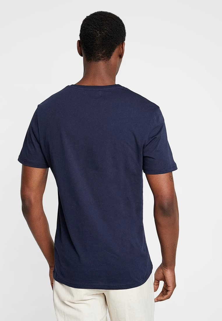 Pier One Camiseta Estampada - Dark Blue 5 Pier One Camiseta Estampada - Dark Blue - Imagen 3
