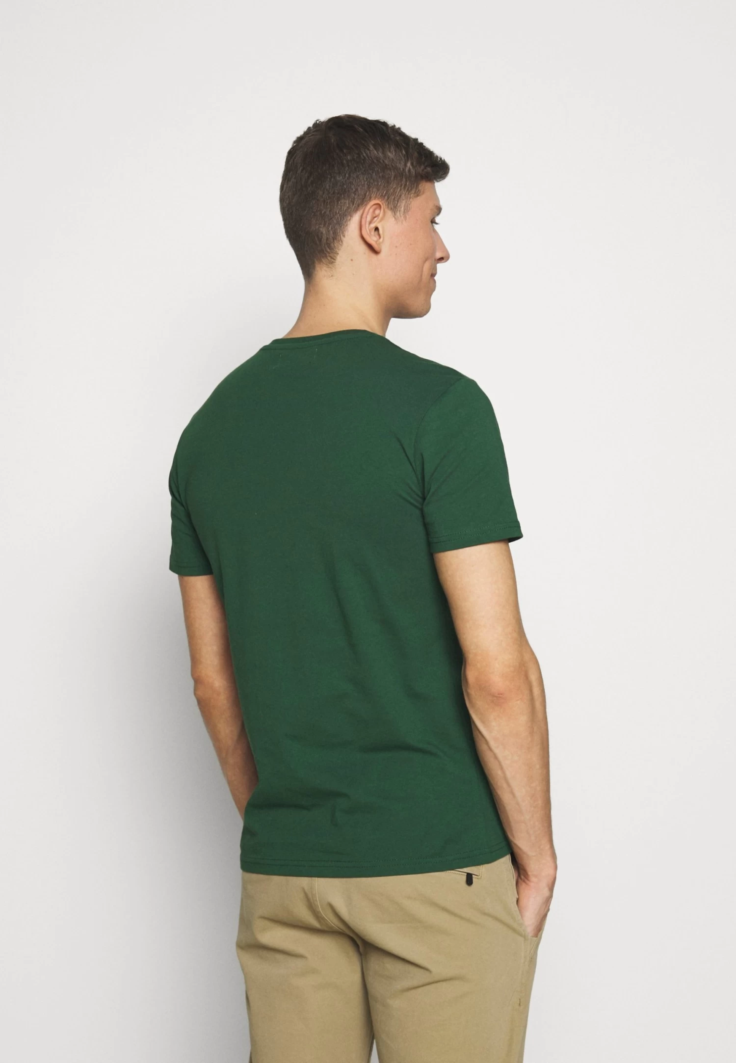 Pier One Camiseta Estampada - Dark Green 5 Pier One Camiseta Estampada - Dark Green - Imagen 3