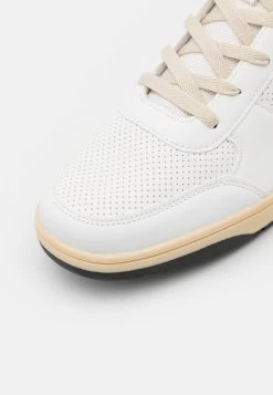 Pier One Zapatillas Altas - White -Pier One Ventas 4139c5b1419647a280655db10f43a30b