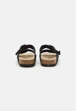 Pier One Leather - Sandalias Planas - Black -Pier One Ventas 42a4a695c5404f3995224293e4121e52