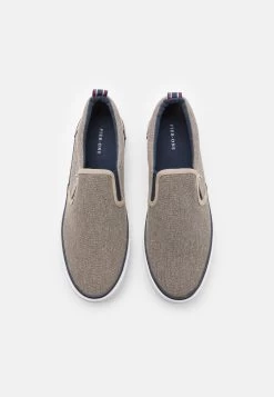 Pier One Unisex - Zapatillas - Taupe -Pier One Ventas 4bfc3dea16e84e949402e19f285476a8