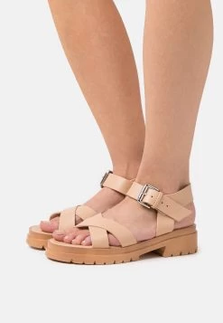Pier One Leather - Sandalias - Beige