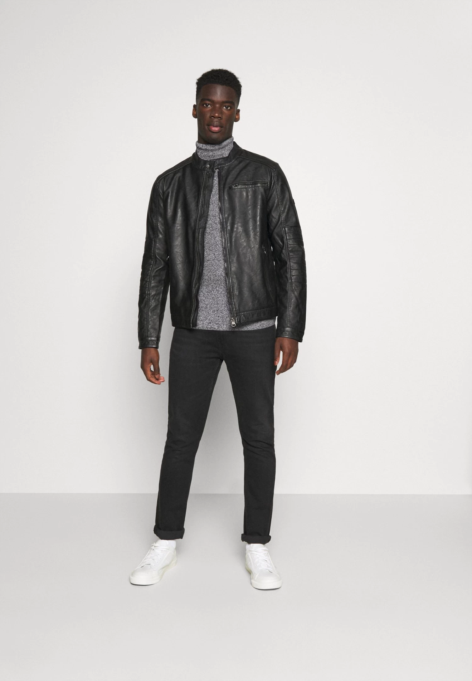 Pier One Muscle Fit Turtle - Jersey De Punto - Mottled Grey 4 Pier One Muscle Fit Turtle - Jersey De Punto - Mottled Grey - Imagen 2