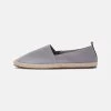 Pier One Rena Espadrille Unisex - Alpargatas - Light Grey -Pier One Ventas a625ac24e213461a94d5096727f45e98