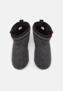 Pier One Unisex - Pantuflas - Dark Grey 11 Pier One Unisex - Pantuflas - Dark Grey -Pier One Ventas c08c8e96f6c24e5eb4fbdf7ff75482e5