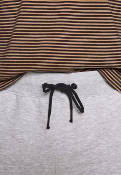 Pier One 2 Pack - Shorts -Light Grey /Black -Pier One Ventas c4d577d8c6314b53bc4b281d9e735af0