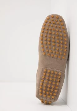 Pier One Unisex - Mocasines - Taupe -Pier One Ventas c5f4c97fe8f2408ba40fa709d094740e