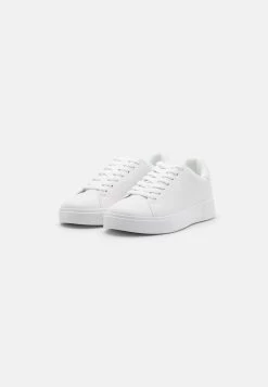 Pier One Unisex - Zapatillas - White -Pier One Ventas d50ddbf635cb4d90ad585adcbac643c4