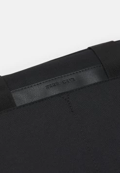 Pier One Unisex - Funda Para Portátil - Black -Pier One Ventas efdab5b0774046cab7ce4c22eb419887